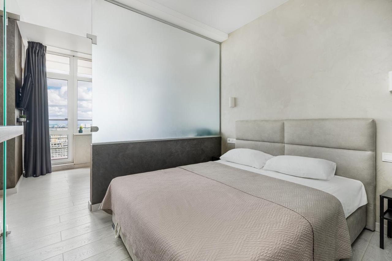 Razor Apartment With Terrace, Kamanina Odessa Exterior foto